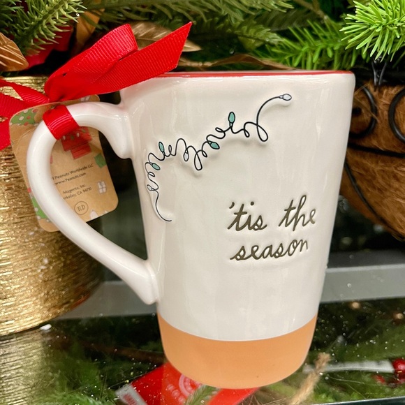 Christmas Snoopy Peanuts Plaid Doghouse Tis the Season Rae Dunn Holiday Mug NWT - Picture 2 of 5